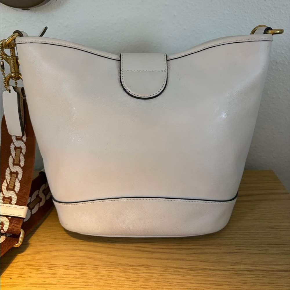 Coach leather Tabby bucket - Picture 2 of 5